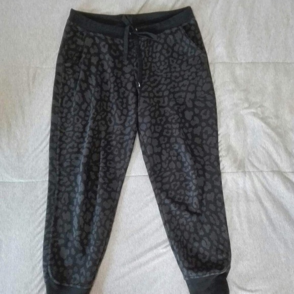 leopard print nike sweatpants size M - Picture 8 of 11